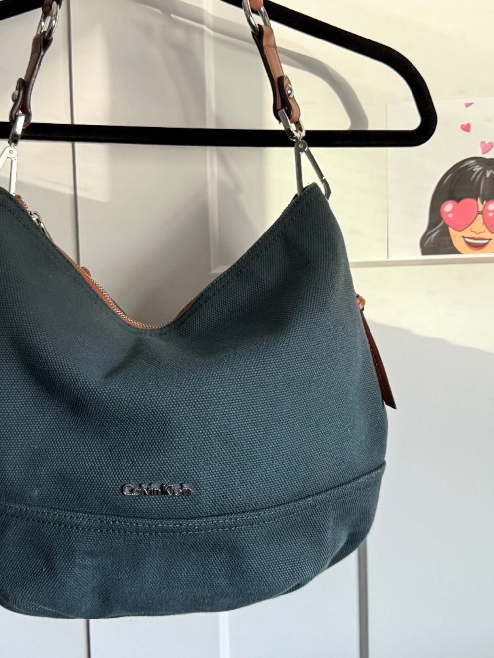 💙 A little blue, a little sparkle, a whole lot of cute! 👜✨